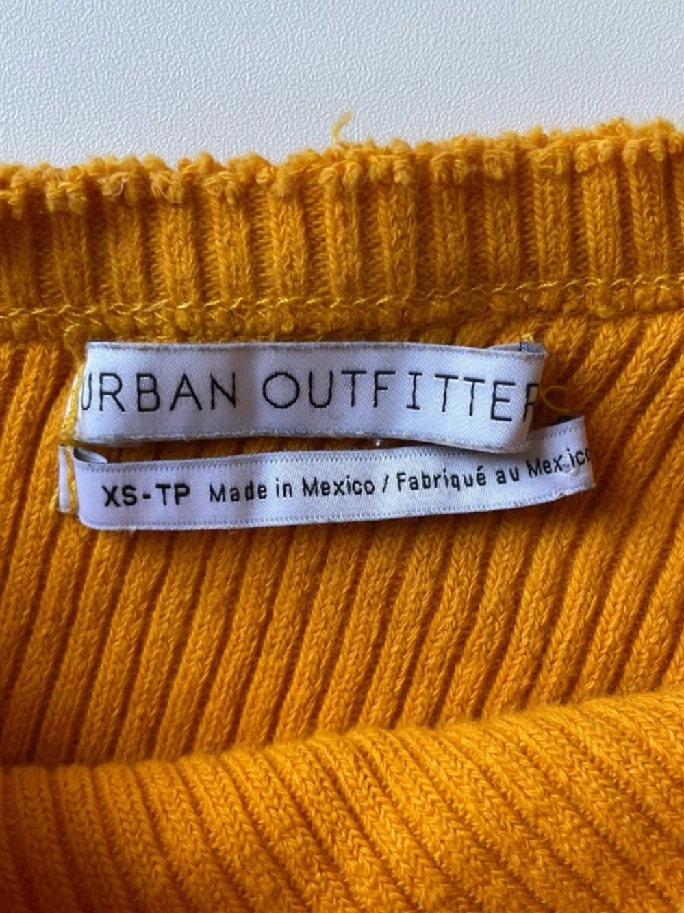 Urban Outfitters One-Shoulder Ribbed Crop Top - Picture 2 of 2